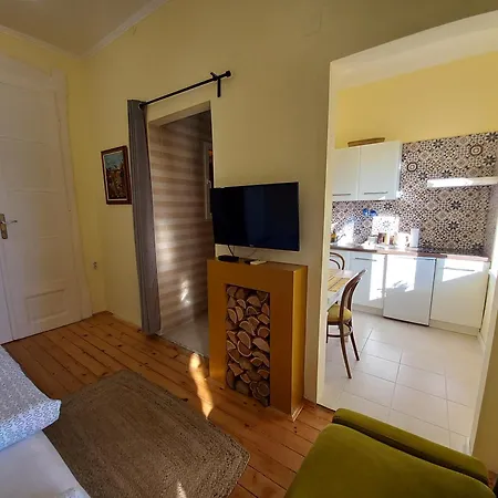 Ergzotic & Lägenhet *