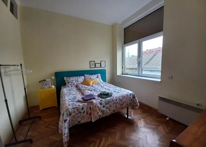 Ergzotic & Apartman *